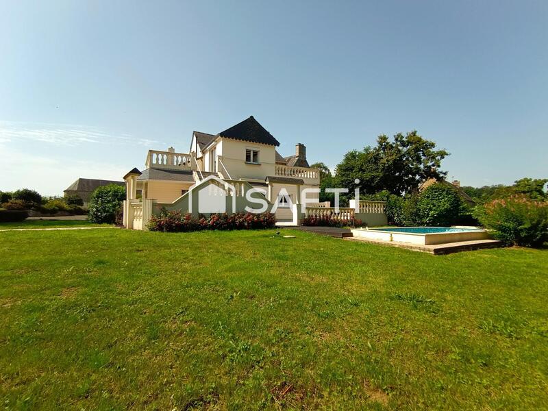 Maison - 139 m² - 7 pièces