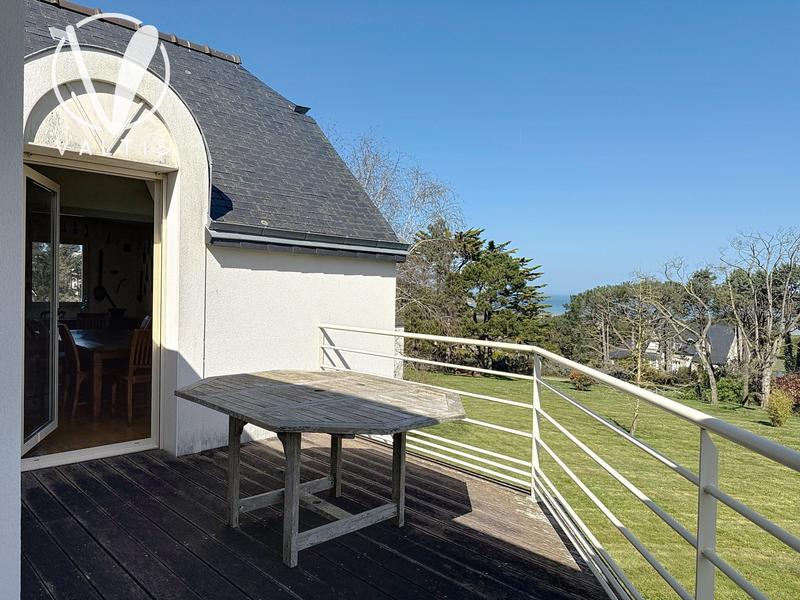 Maison contemporaine - 148 m² - 6 pièces