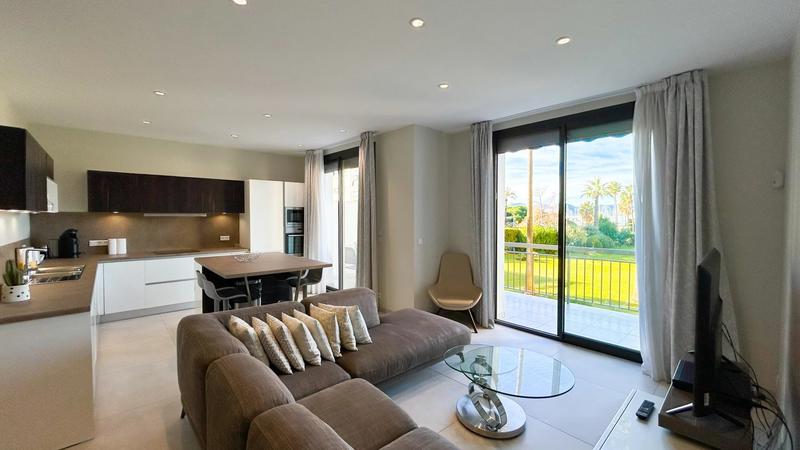 Appartement - 126 m² - 5 pièces