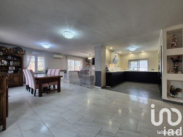 Maison - 165 m² - 6 pièces