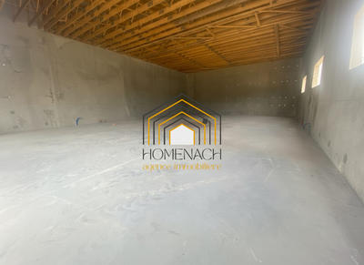 Local d'activités - 205 m²