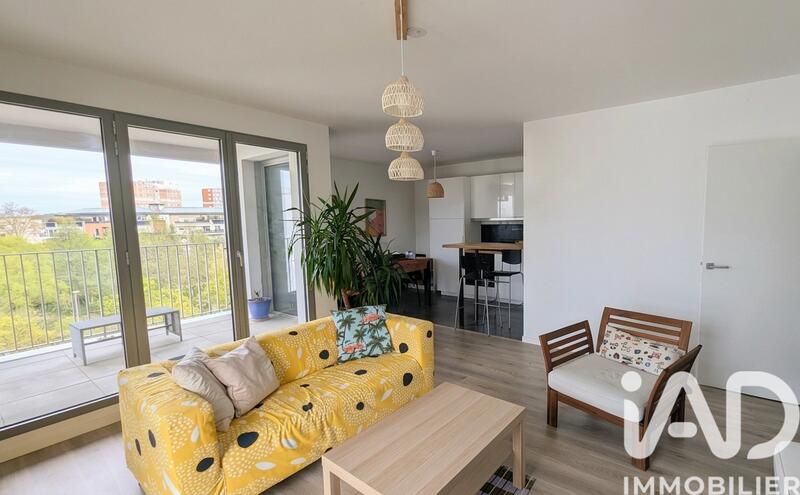 Appartement - 96 m² - 5 pièces