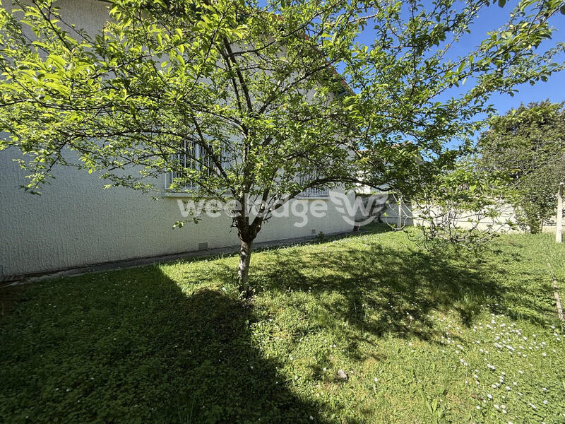 Maison traditionnelle - 159 m² - 6 pièces