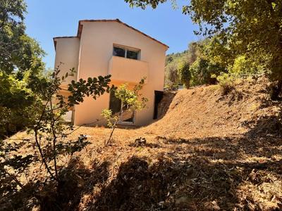 Maison - 84 m² - 4 pièces