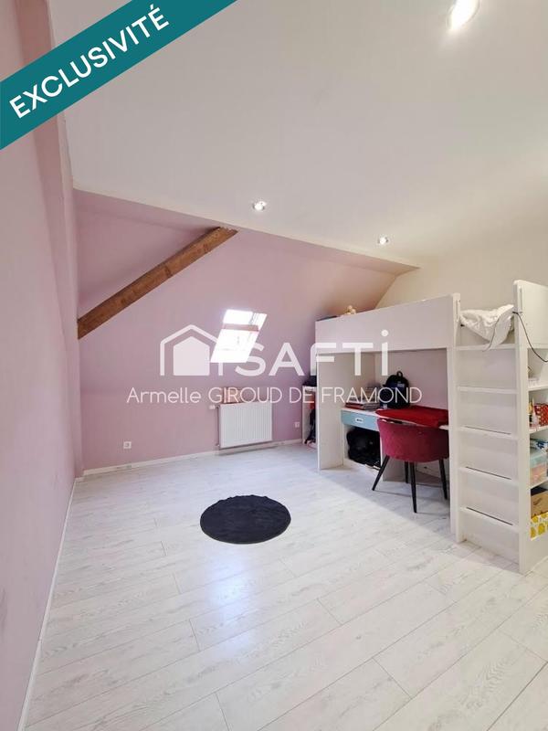 Maison - 177 m² - 8 pièces