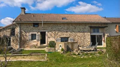 Maison - 180 m² - 5 pièces