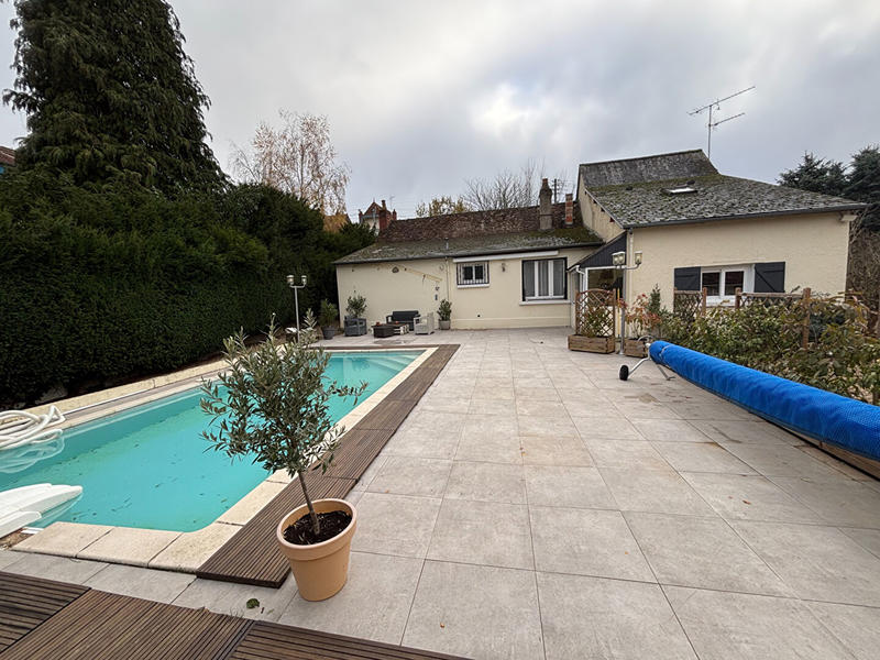 Maison - 140 m² - 7 pièces