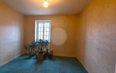 Local commercial - 97 m² - 4 pièces