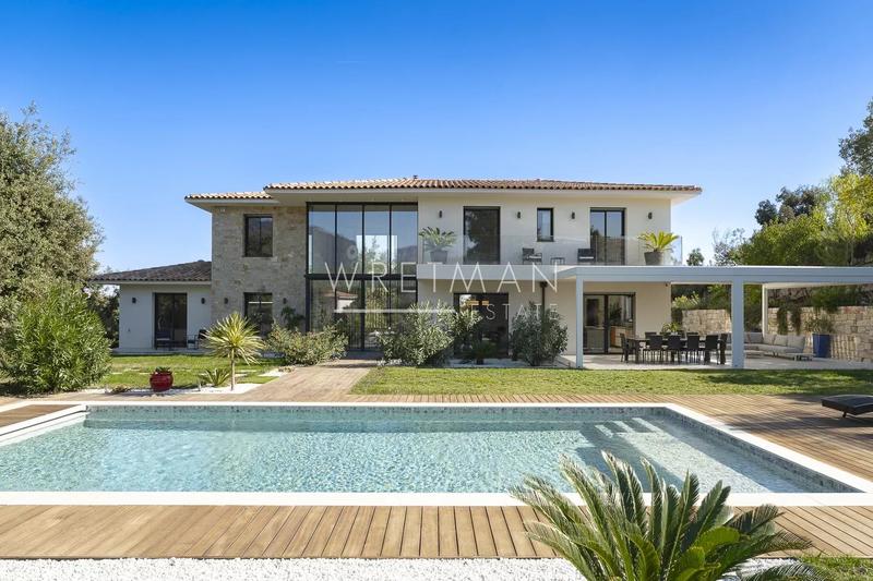 Villa - 324 m² - 7 pièces