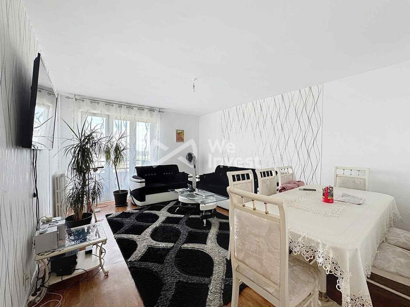 Appartement - 92 m² - 5 pièces