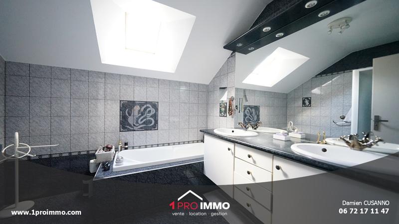 Maison - 102 m² - 4 pièces