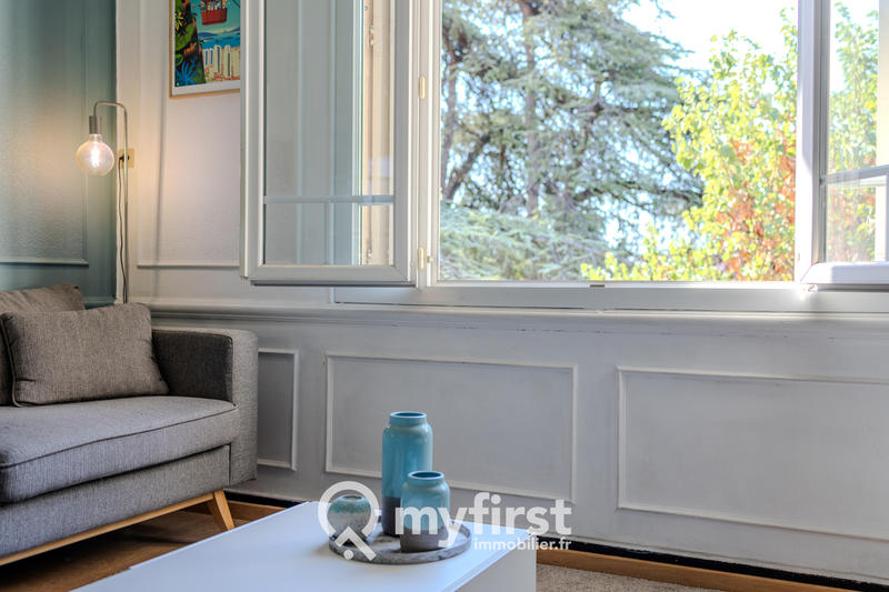 Maison - 202 m² - 6 pièces