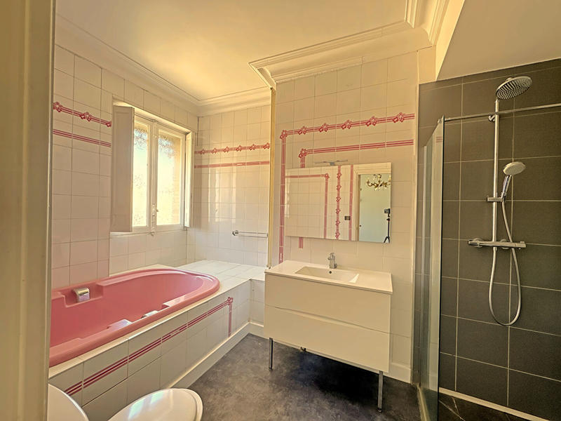 Appartement - 173 m² - 6 pièces