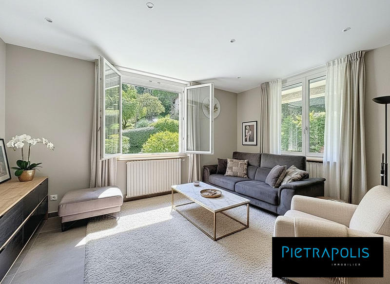 Maison ancienne - 205 m² - 6 pièces