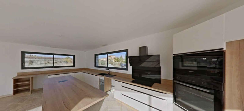 Maison - 160 m² - 5 pièces