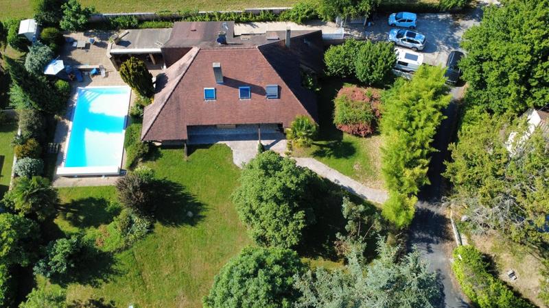 Maison - 170 m² - 7 pièces