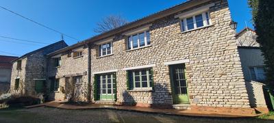 Appartement - 98 m² - 4 pièces