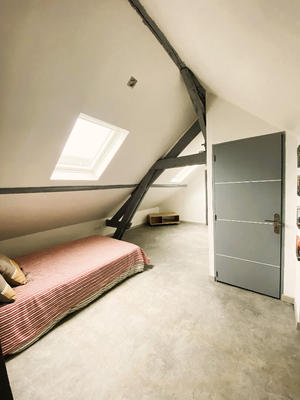 Appartement - 84 m² - 4 pièces