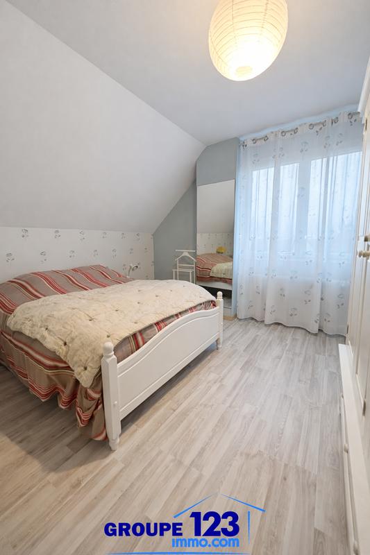 Maison - 251 m² - 8 pièces