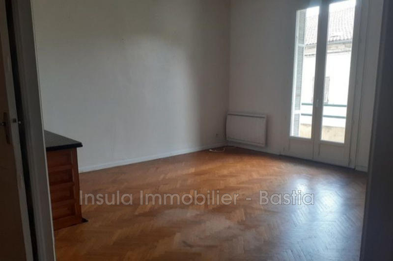 Appartement - 79 m² - 3 pièces