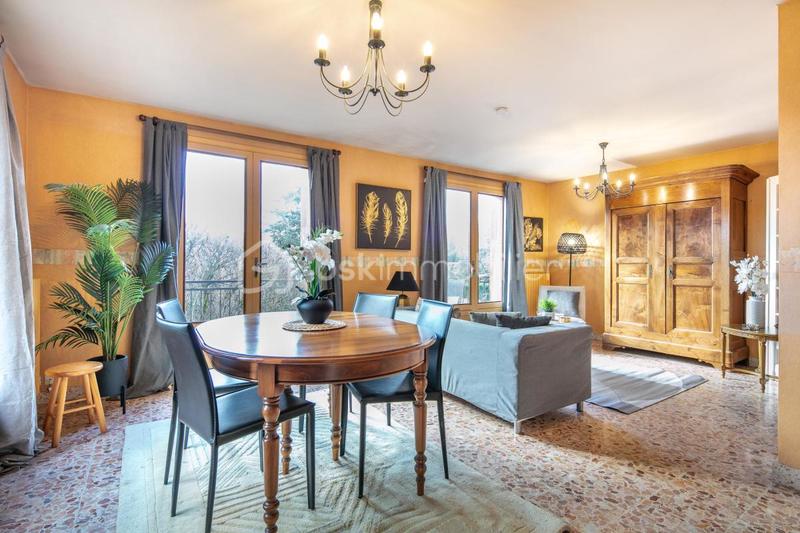 Maison - 123 m² - 5 pièces