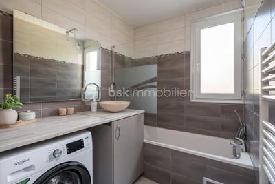 Appartement - 88 m² - 4 pièces