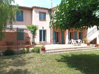 Mas - 435 m² - 14 pièces