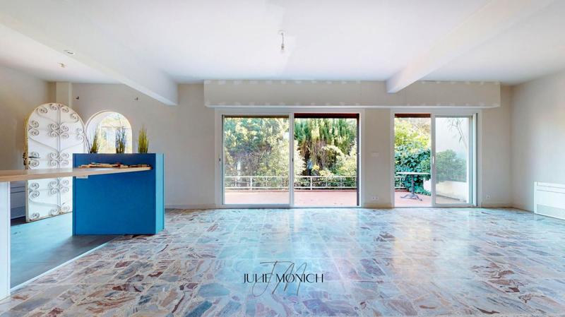 Maison - 99 m² - 5 pièces