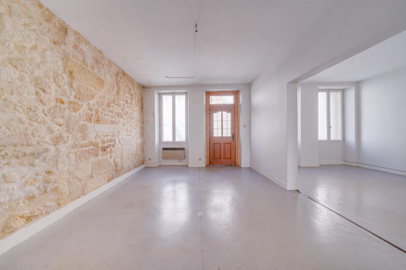 Maison - 260 m² - 11 pièces