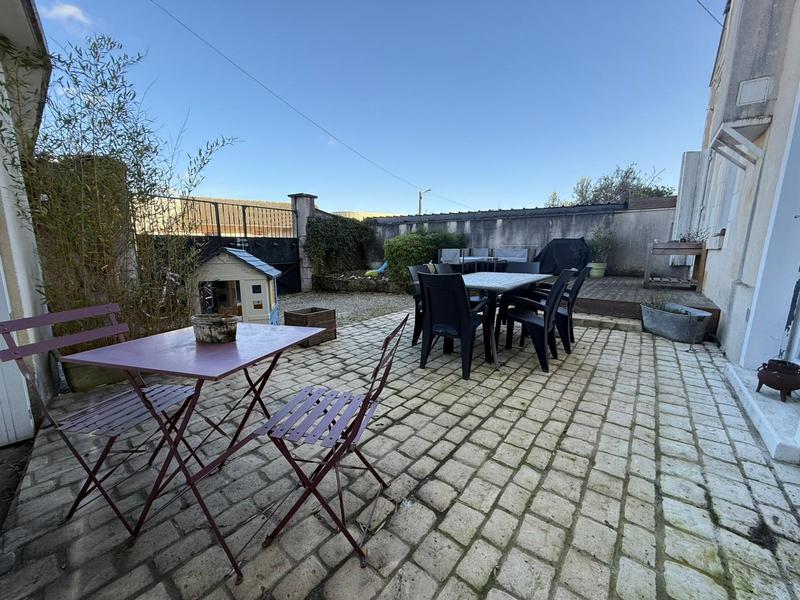 Maison - 105 m² - 4 pièces