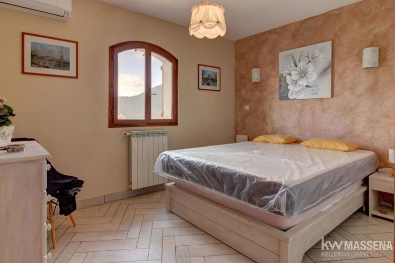 Villa - 125 m² - 6 pièces