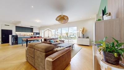 Maison - 194 m² - 6 pièces