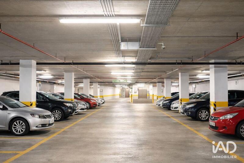 Parking - 13 m²