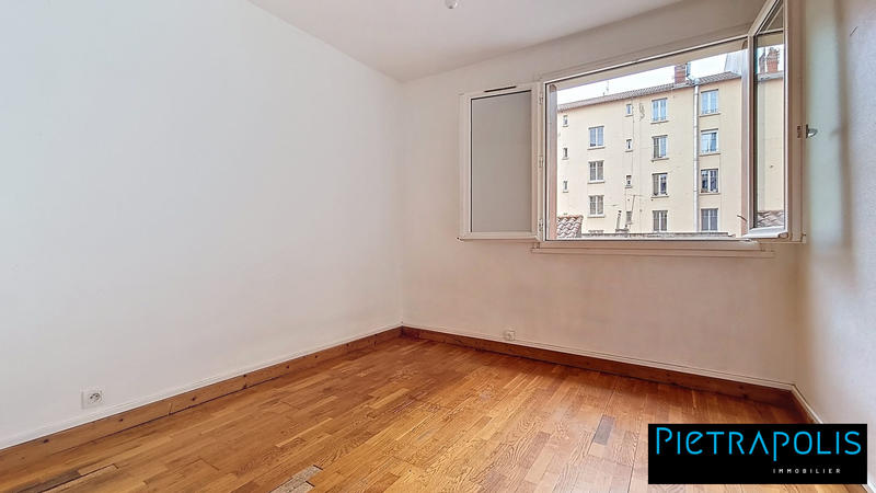 Appartement - 94 m² - 4 pièces
