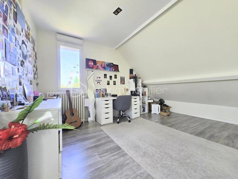 Maison - 137 m² - 6 pièces