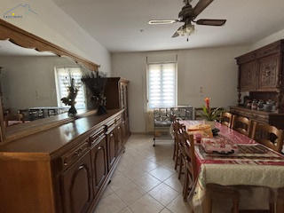 Maison - 175 m² - 8 pièces