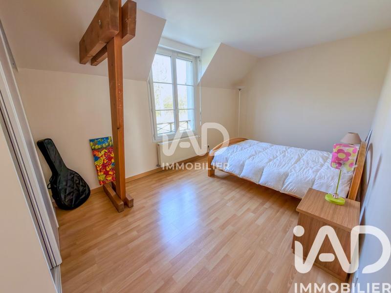 Maison - 207 m² - 7 pièces