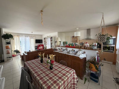 Maison - 97 m² - 4 pièces