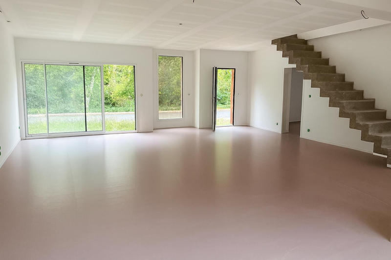 Maison - 150 m² - 5 pièces