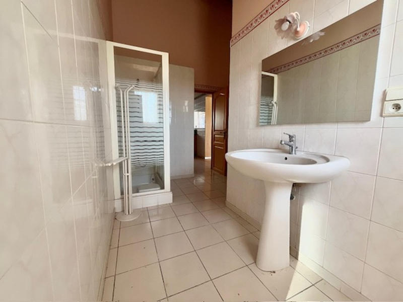 Maison - 230 m² - 6 pièces