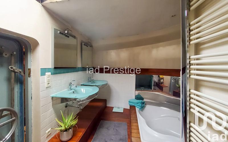 Maison - 185 m² - 7 pièces