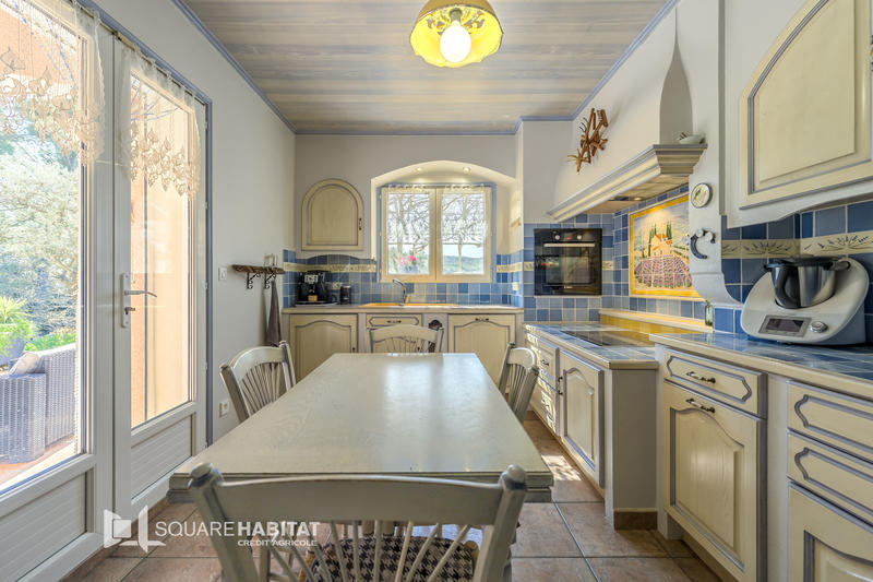 Maison - 169 m² - 8 pièces