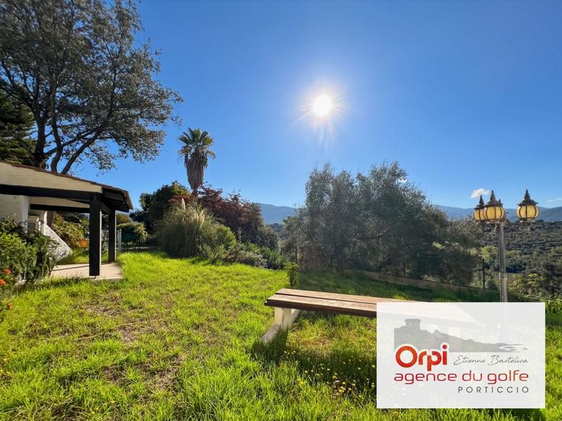 Maison - 143 m² - 3 pièces