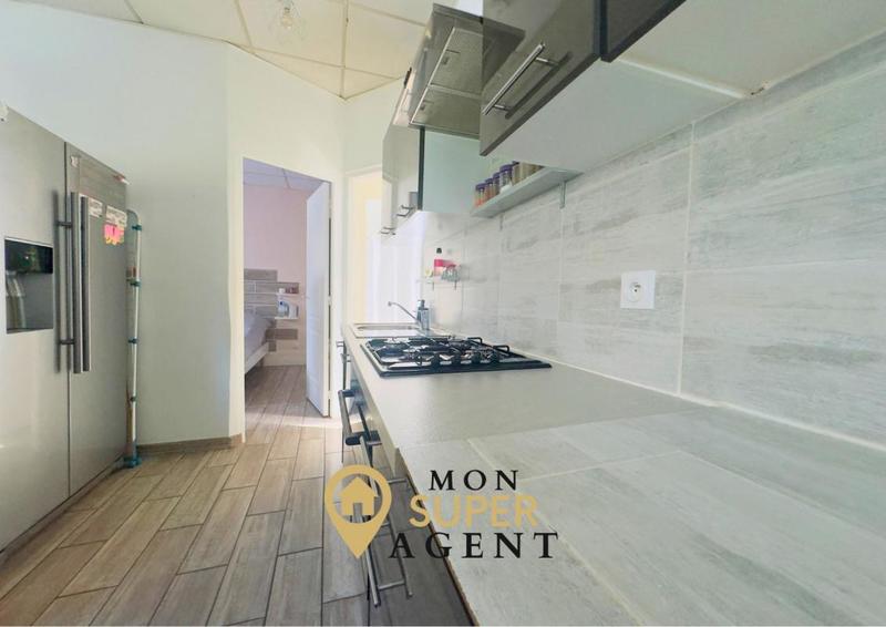 Bureau - 102 m² - 6 pièces