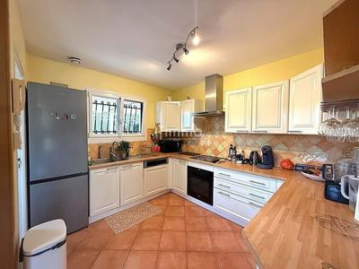 Maison - 145 m² - 6 pièces