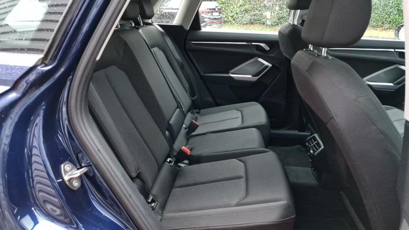 Audi Q3 35 Tfsi 150 Ch s tronic 7 Design