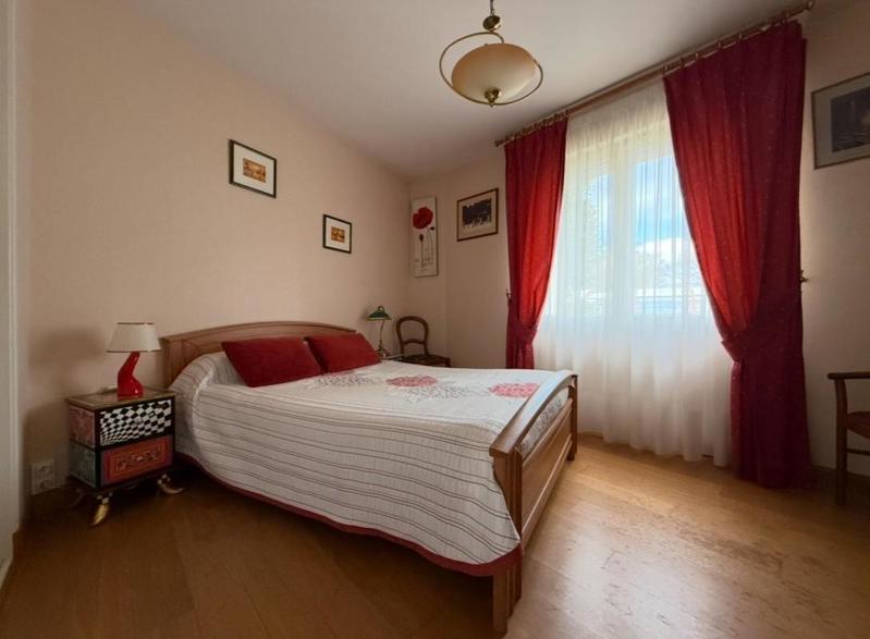 Maison - 254 m² - 12 pièces