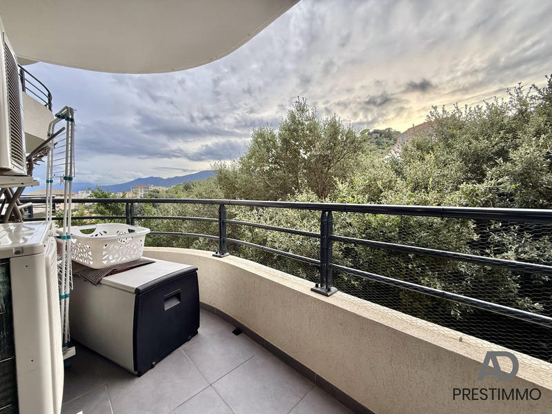 Appartement - 84 m² - 4 pièces