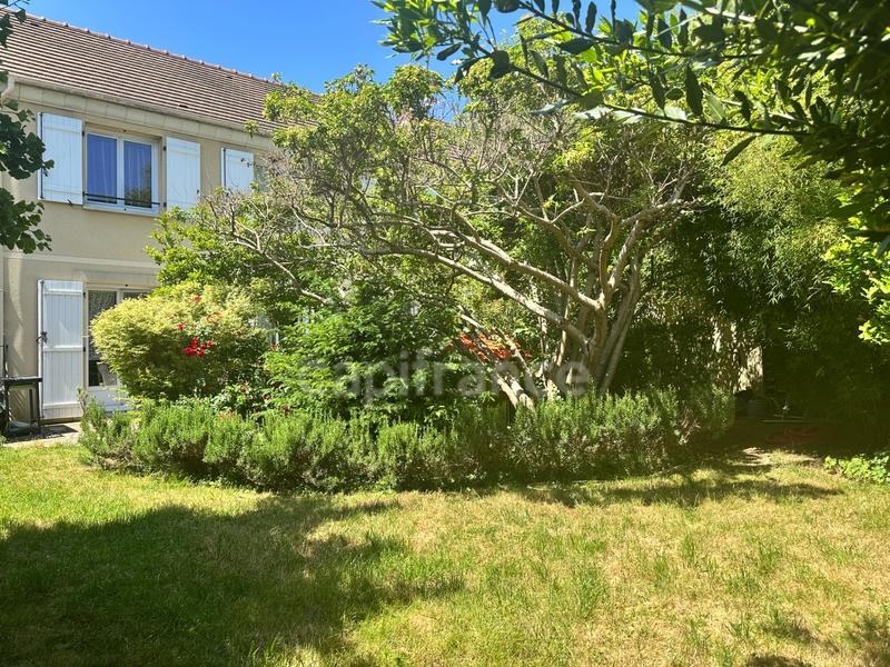 Maison - 122 m² - 6 pièces