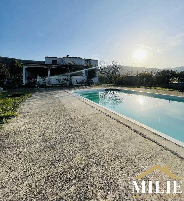 Maison ancienne - 137 m² - 5 pièces